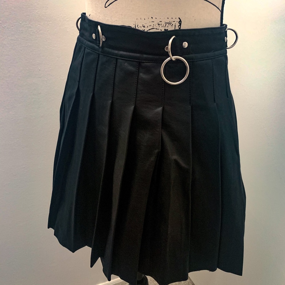 Dollskill Current Mood pleated mini skirt